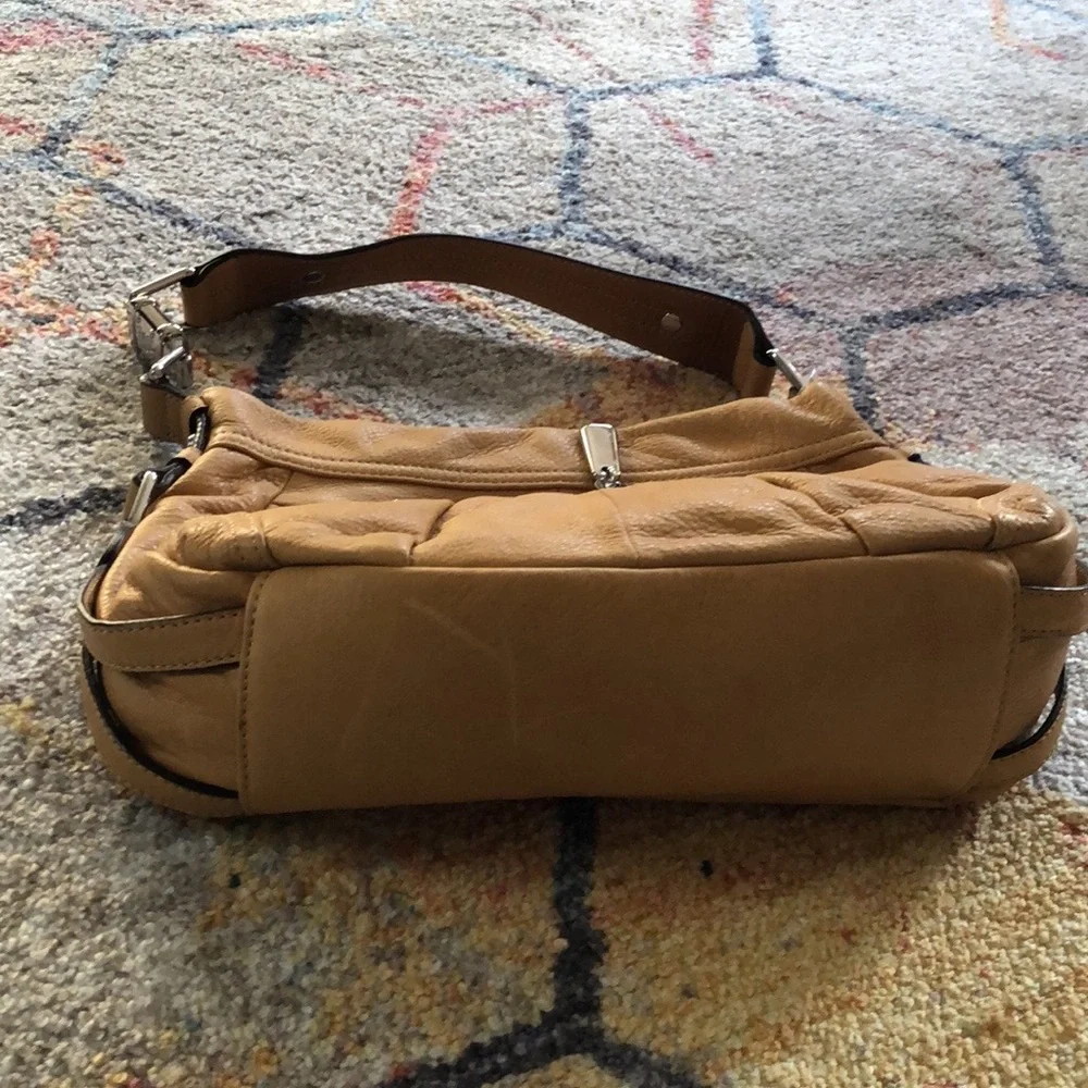 B. Makowsky Purse - Picture 6 of 11